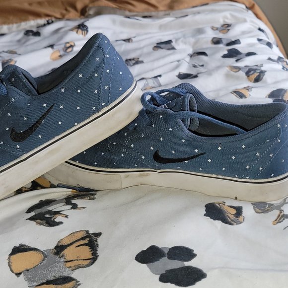 Nike SB - Picture 2 of 4